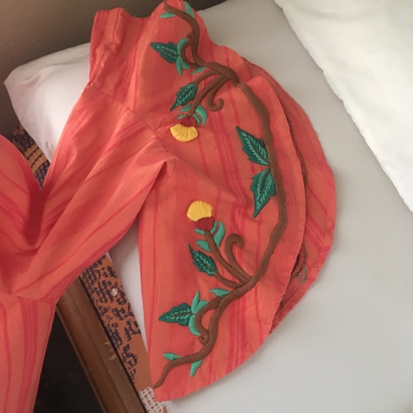 Ivy Jane Bird Peasant Blouse - Picture 7 of 9